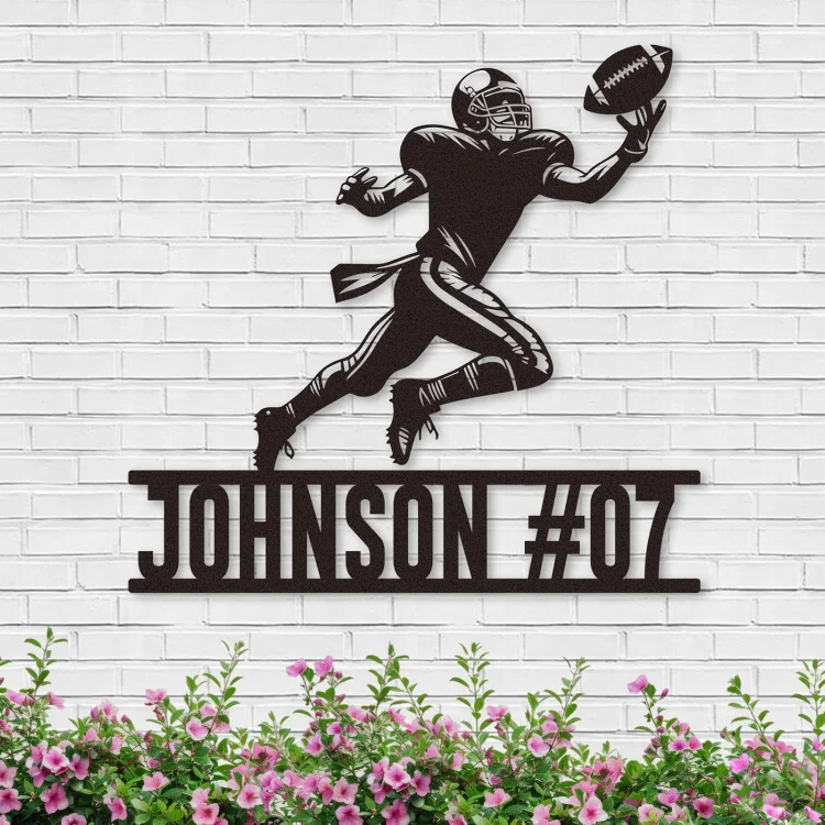 Custom Football Sign Metal Wall Art, American Football Player Hanging Sign Outdoor Metal, Football Hanging Room Decor Vintage Rustic Decor for Boys Bedroom Nursery Playroom Decor