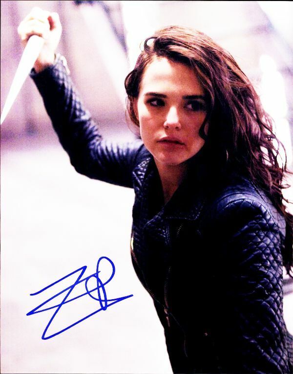 Zoey Deutch authentic signed celebrity 8X10 Photo Poster painting W/Cert Autographed 32516b1