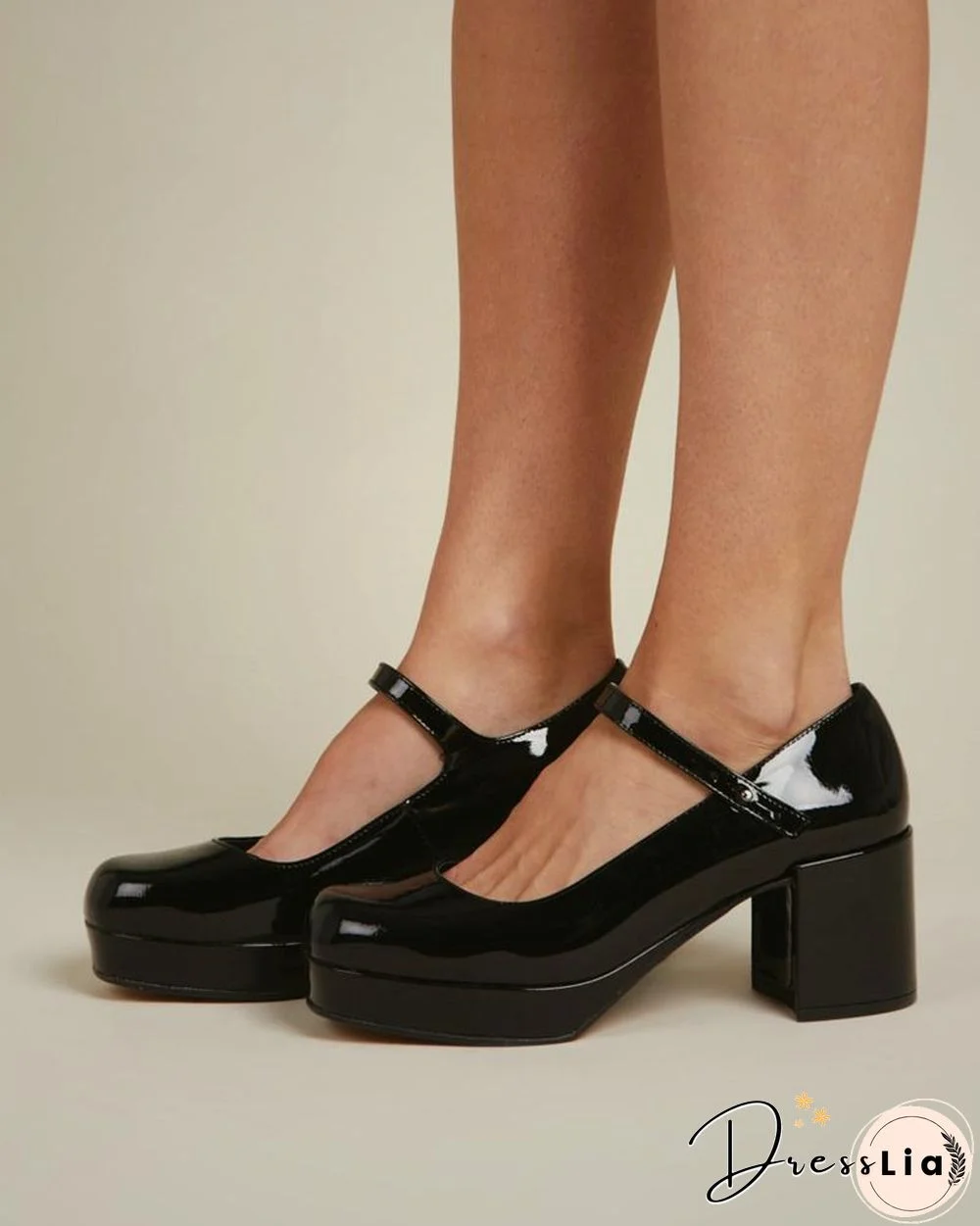 Round-toe Solid Color Lacquered Leather One-buckle Jenny Shoes