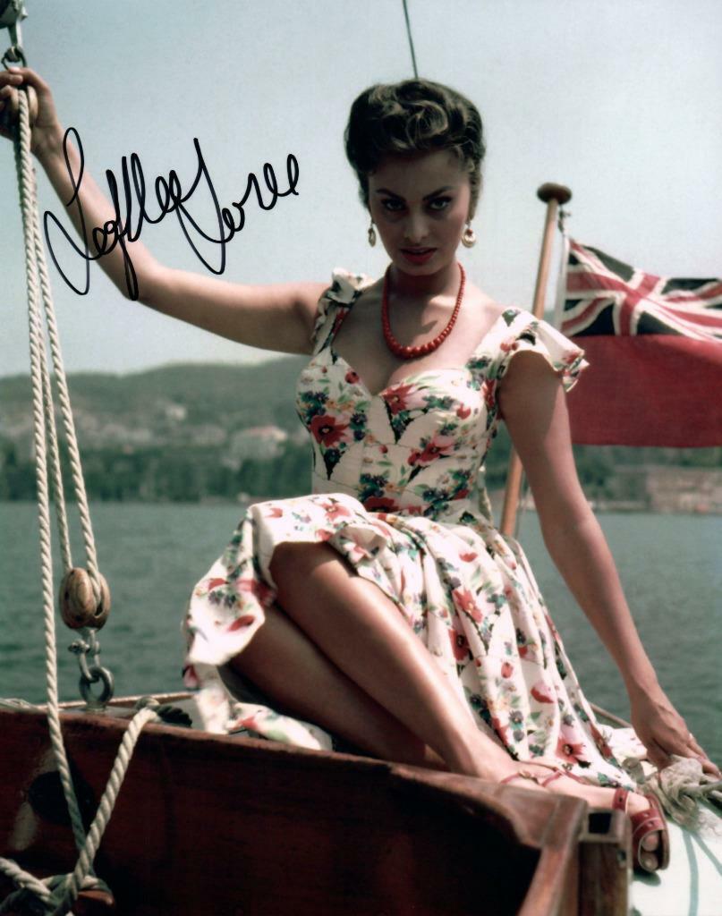 Sophia Loren Signed 8x10 Photo Poster painting Autographed Picture + COA