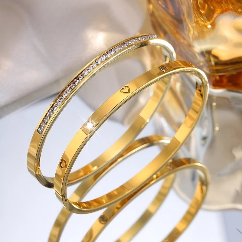 Casual Heart Shape Solid Color Titanium Steel Bangle In Bulk