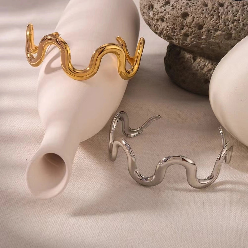 Roman Style Artistic British Style Irregular Waves 201 Stainless Steel Stainless Steel Bracelets In Bulk