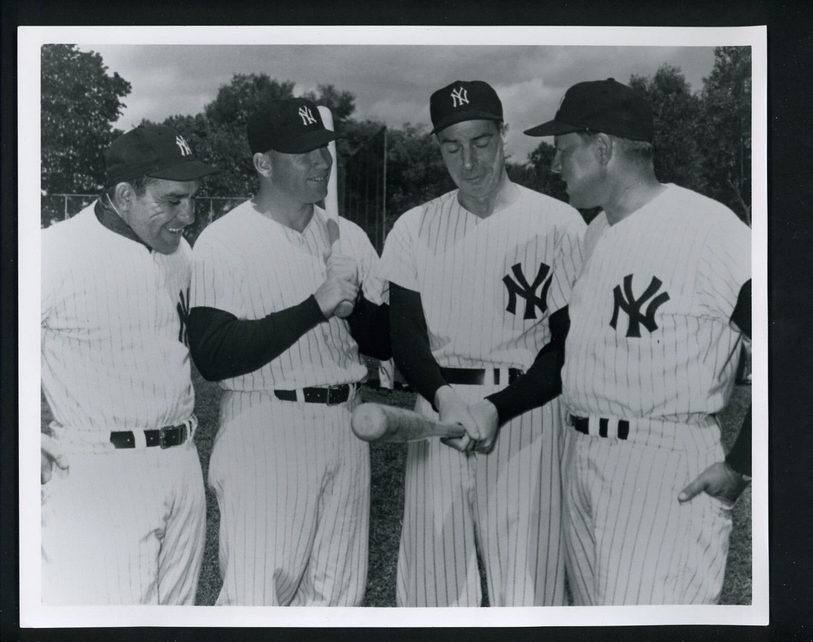 Yogi Berra Mickey Mantle Joe DiMaggio Press Photo Poster painting Donald Wingfield Sporting News