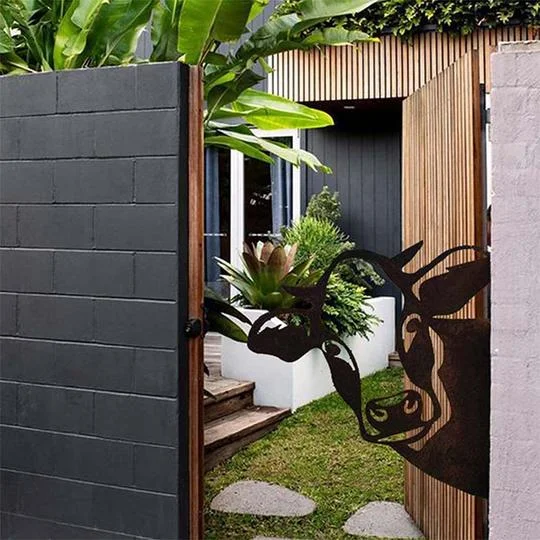 Farm Peeping Cattle Metal Art Outdoor Outdoor Garden Pendant Decoration