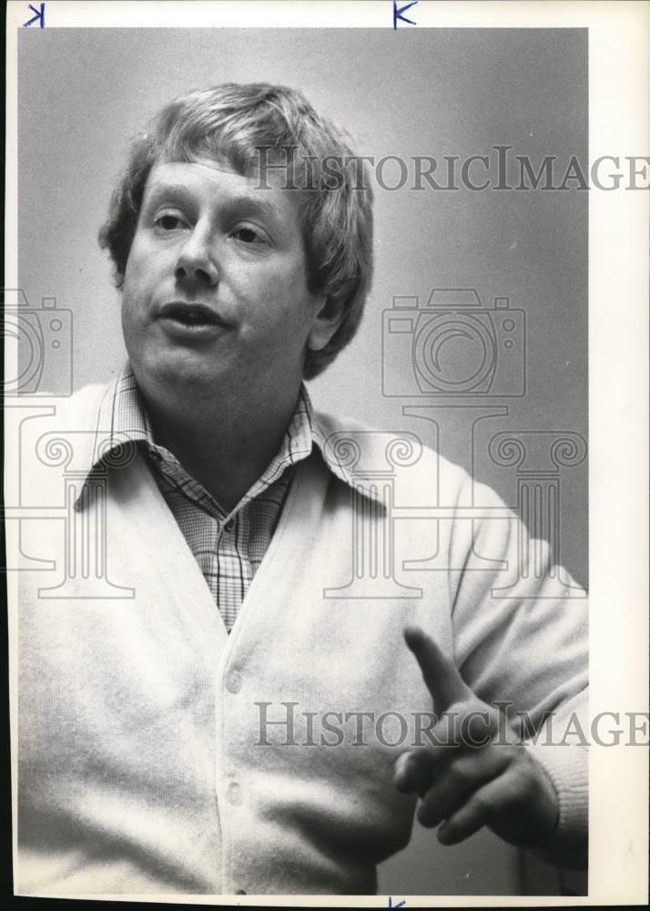 Press Photo Poster painting Steve Moen, high school basketball coach. - ora59490