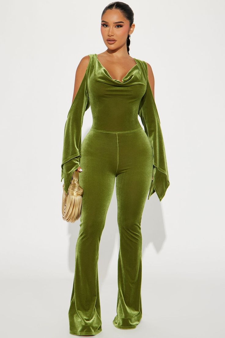 Lussooy Green Special Tight Long Off-The-Shoulder Sleeves Jumpsuit  