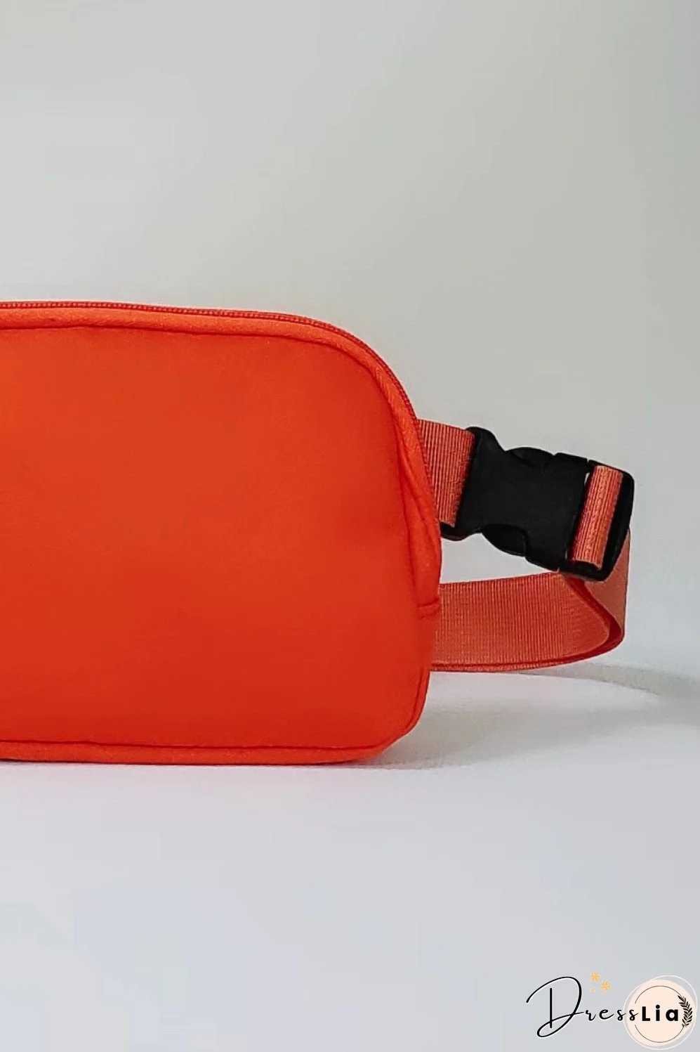 Buckle Zip Closure Fanny Pack