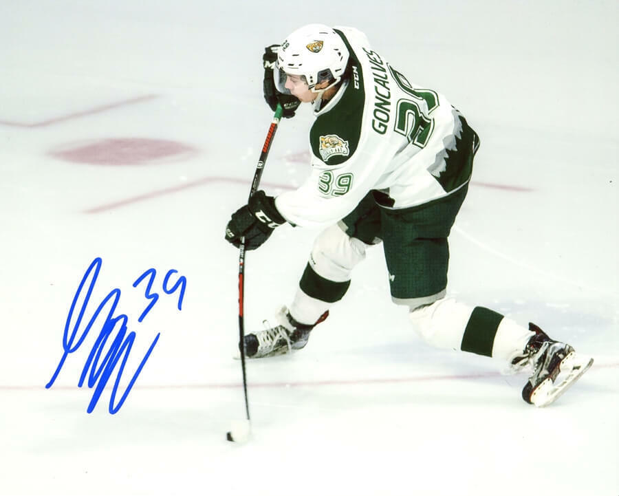 Gage Goncalves Everett Silvertips Autographed 8x10 Photo Poster painting CFS COA