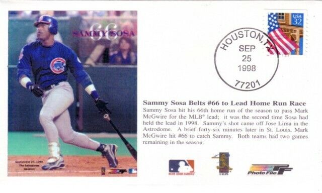 Sammy Sosa Chicago Cubs Hits Home Run HR 66 1998 Photo Poster painting File cachet envelope MINT