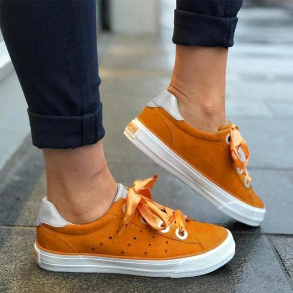 Plain Round Toe Date Travel Sneakers