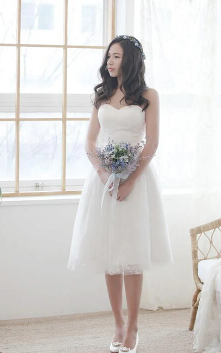 Lace Sweetheart A Line Wedding Dress Knee Length Applique Simple Bridal Gowns