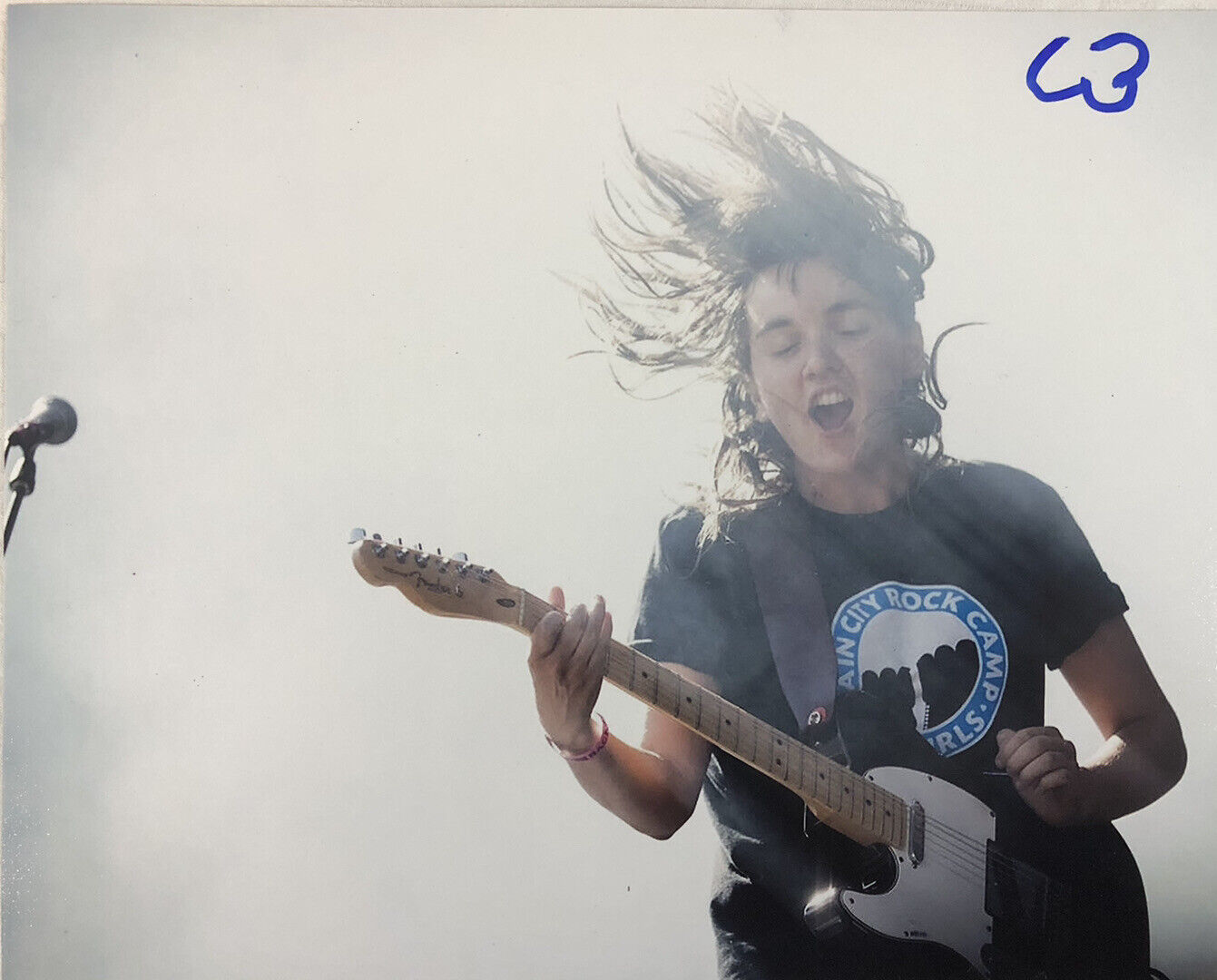 COURTNEY BARNETT HAND SIGNED 8x10 Photo Poster painting AUTOGRAPHED AUTHENTIC RARE SINGER