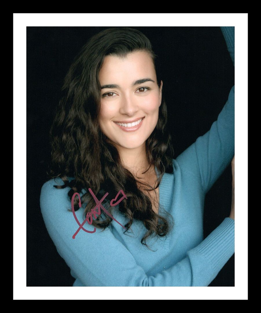 Cote De Pablo Autograph Signed & Framed Photo Poster painting 1