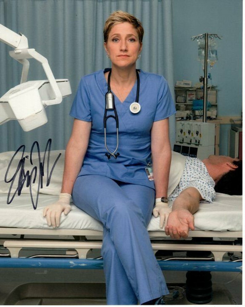 Edie falco signed autographed nurse jackie peyton Photo Poster painting