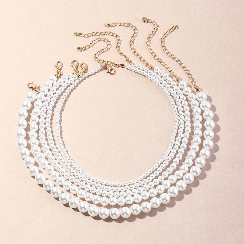 Fashion faux round pearl necklace