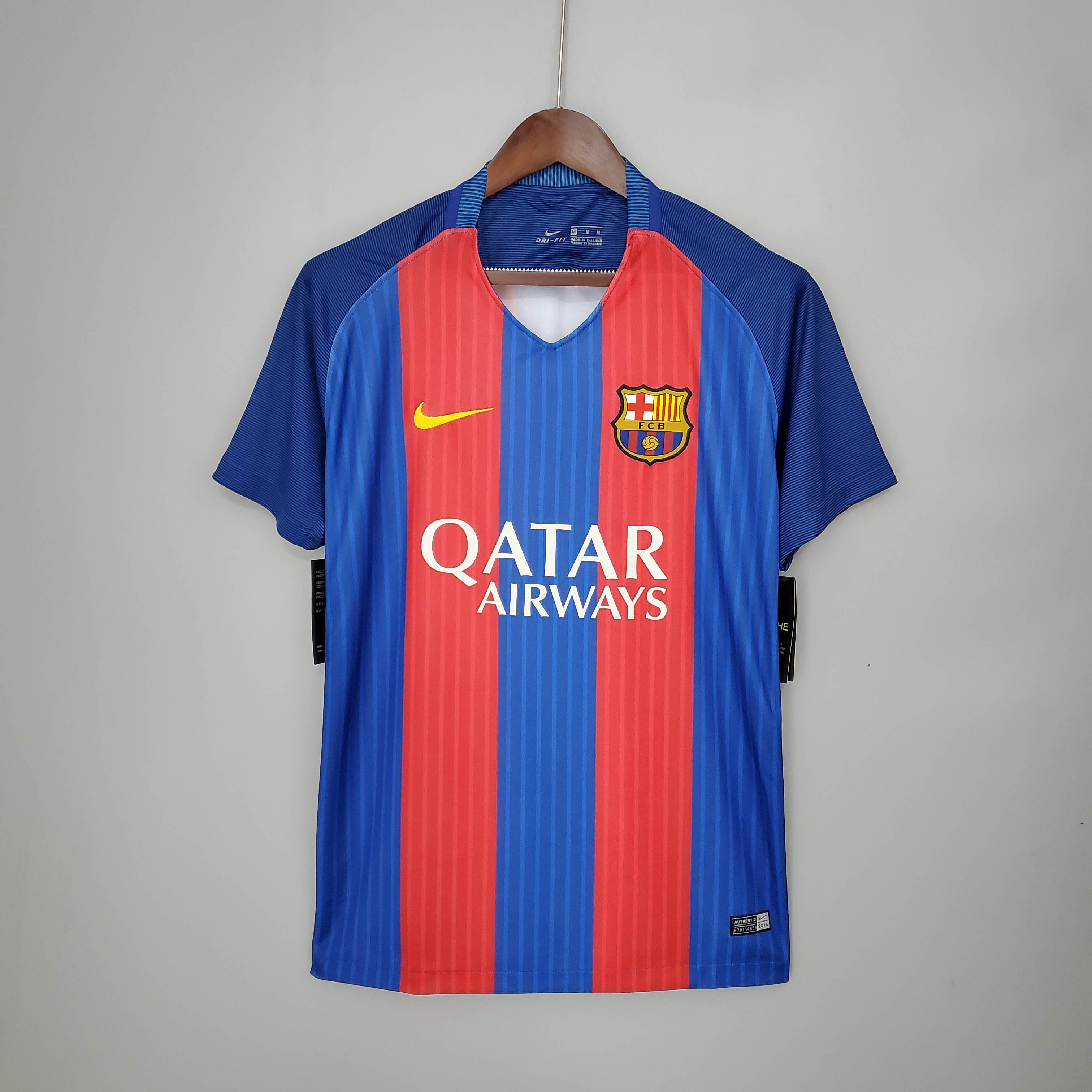 2016/17-H-BAR-RET-FAN-A06241