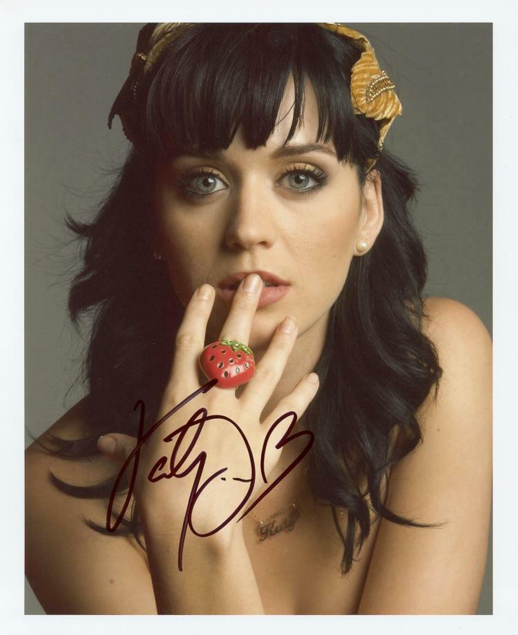 KATY PERRY Signed Photo Poster paintinggraph - Pop Musician / Singer / Vocalist - preprint