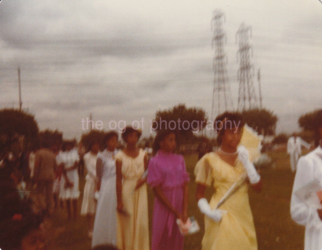 Electromagnetic Girls FOUND Photo Poster paintingOriginal Snapshot VINTAGE 87 18