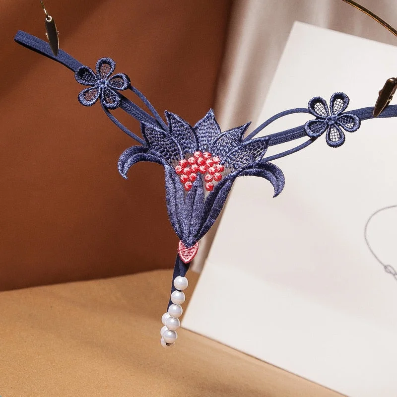 European Thong Pants Sexy Flower Panties Fashion Opening Pearl G- String Low Waist Seamless Comfort Underpants Female Lingerie