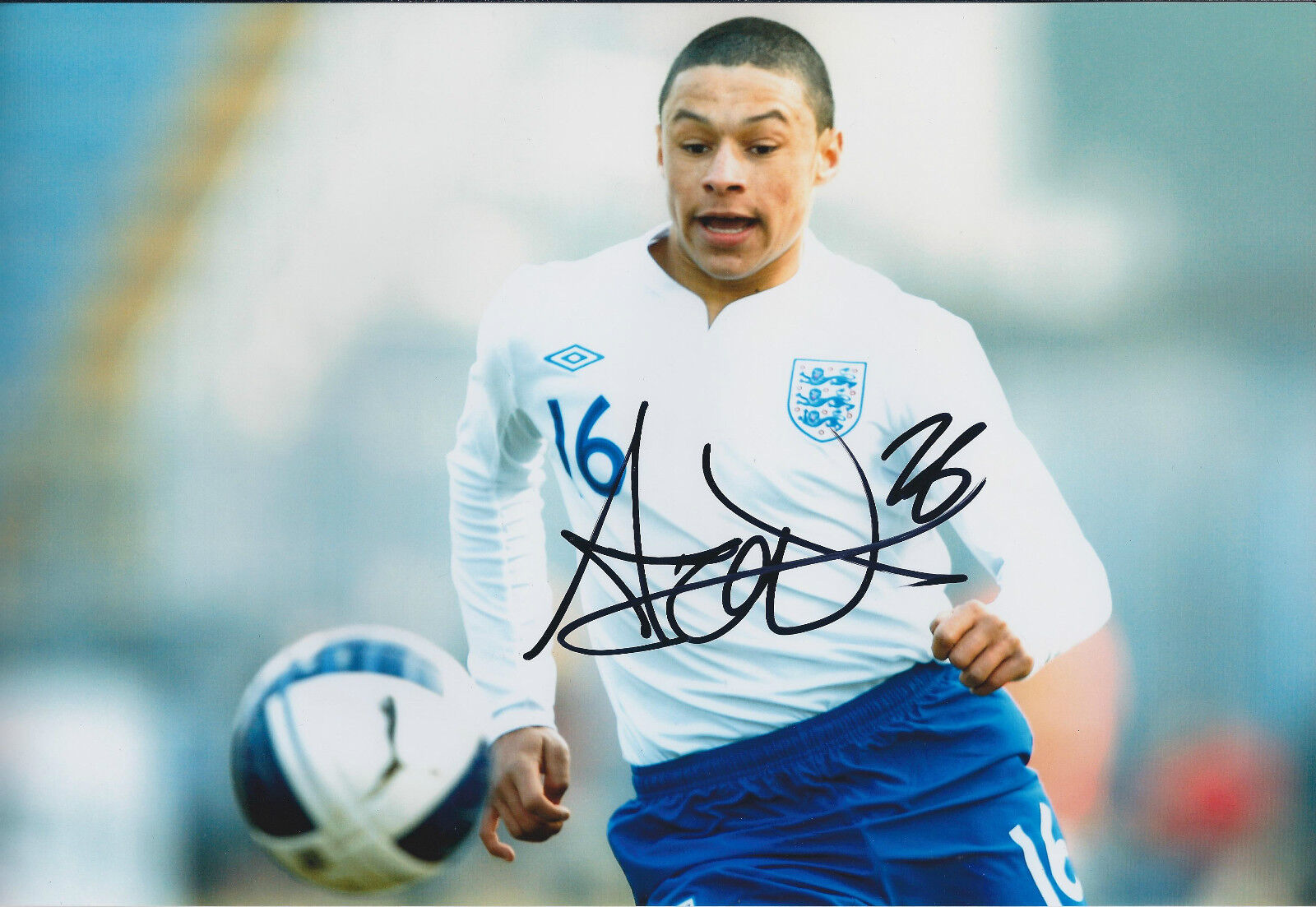 Alex OXLADE-CHAMBERLAIN Signed Autograph 12x8 Photo Poster painting AFTAL COA England RARE