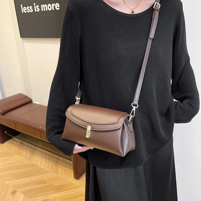 Advanced Texture 2024 New Korean Style Retro Small Square Bag Fashion Soft Leather Shoulder Bag Female Online Influencer Messenger Bag