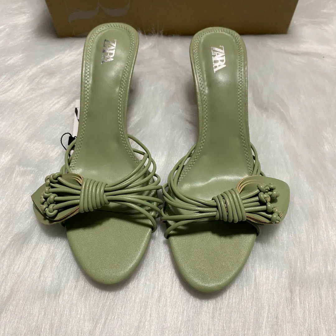 Breakj Breakj Home 2025 New Women's Shoes Green Petals Low Heel Temperament High Heels High-Heeled Shoes Behind The Shallow Mouth Stumbling Single Shoes