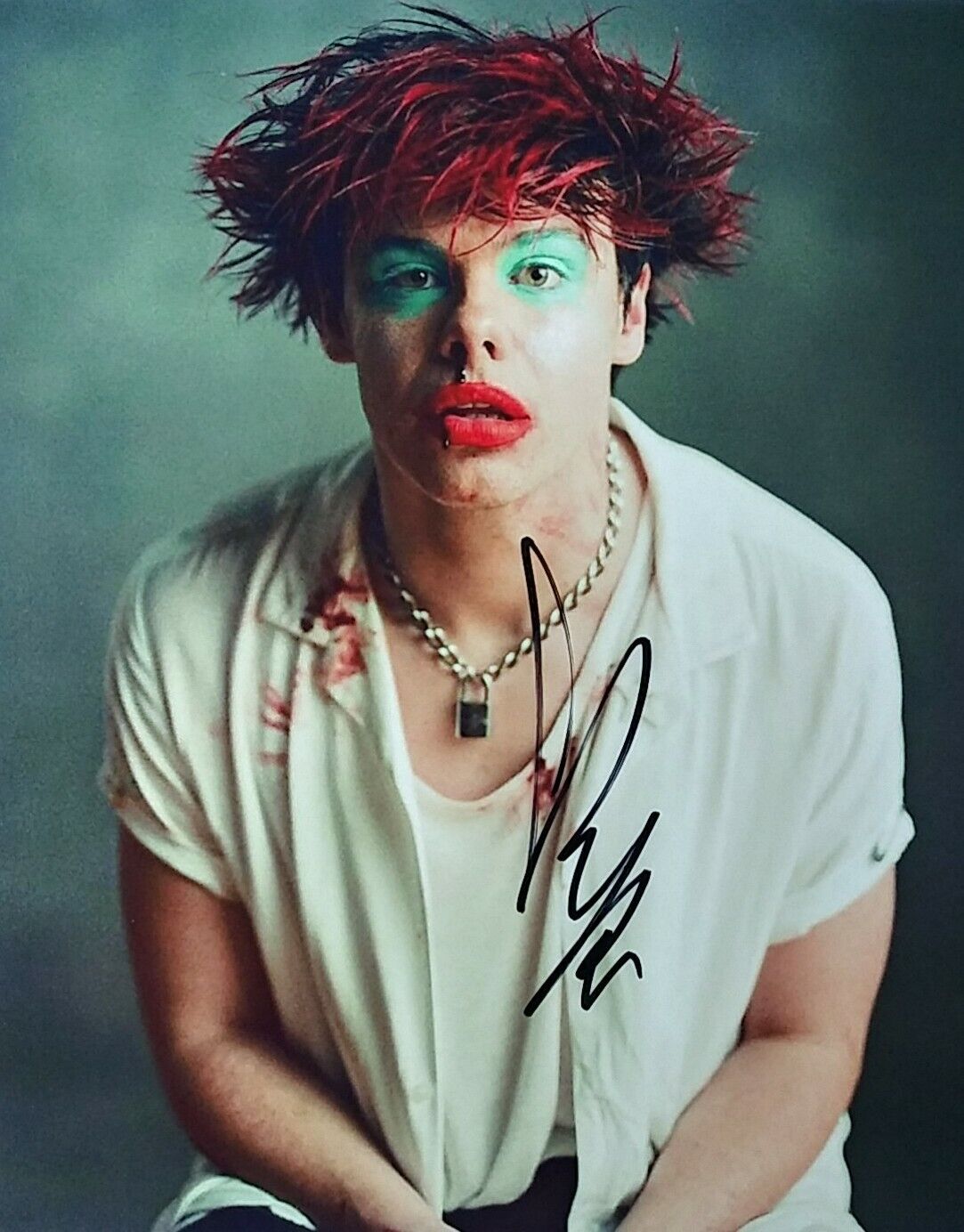 Yungblud signed 8 x 10