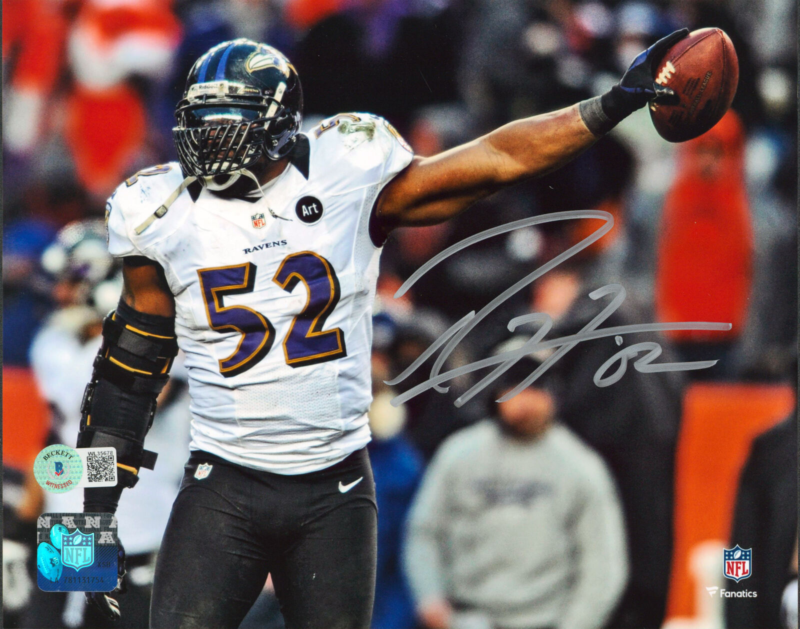 Ravens Ray Lewis Authentic Signed 8x10 Horizontal Photo Poster painting w/ White Jersey BAS Wit