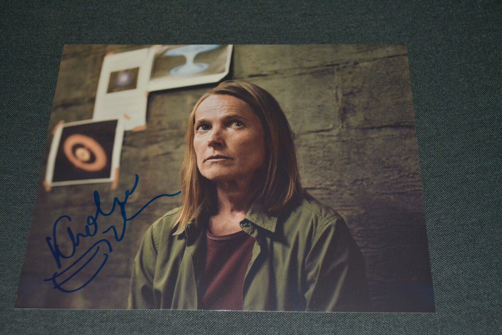 KAROLINE EICHHORN signed autograph In Person 8x10 (20x25cm) NETFLIX DARK