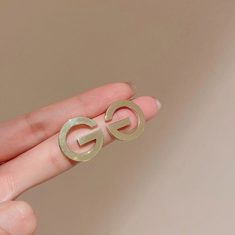 Silver Needle  Exaggerated Lovely Earrings Light Luxury High-grade Niche Earrings Fashion Metal Temperament Earrings For Women