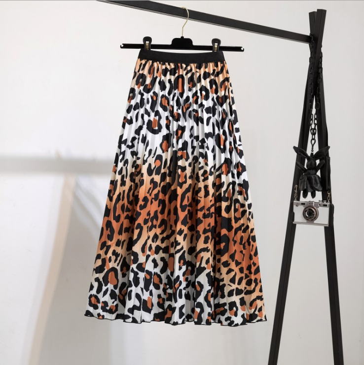 Wearshes Fashionable Retro Leopard Print Pleated Skirt