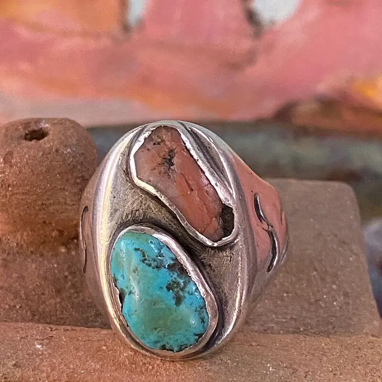 Smooth and Time Worn Navajo Ring with Turquoise Size 11