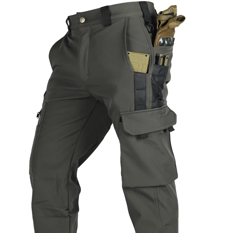Taktische Arbeitshose f&uuml;r Herren, warme, fleecegef&uuml;tterte Wanderhose mit mehreren Taschen, geeignet zum Wandern und f&uuml;r Arbeiten im Freien.
