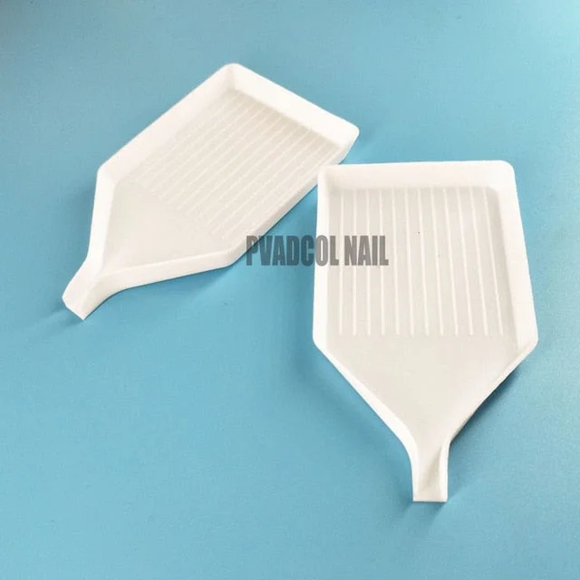 2pcs White Plastic Plate for Nail Rhinestones Jewelry Gems Crystals Beads Stotrage Trays Tools Nail Art Manicure Accessories