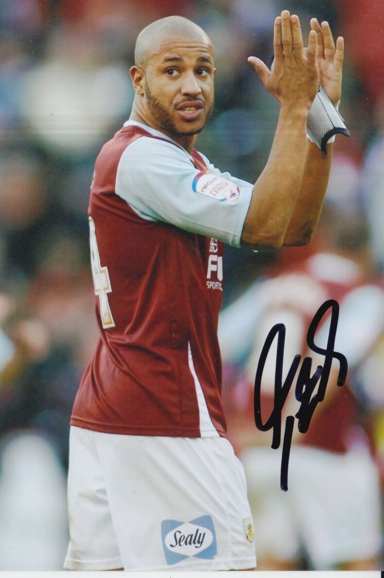 BURNLEY HAND SIGNED TYRONE MEARS 6X4 Photo Poster painting 5.