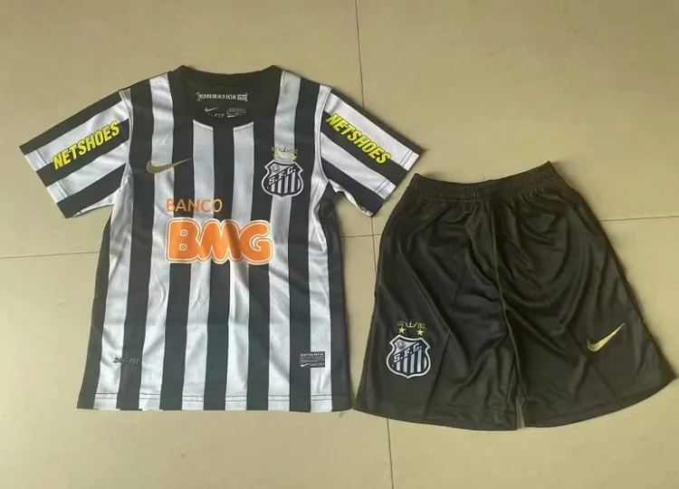  children's version of the 12-13 Santos away jersey