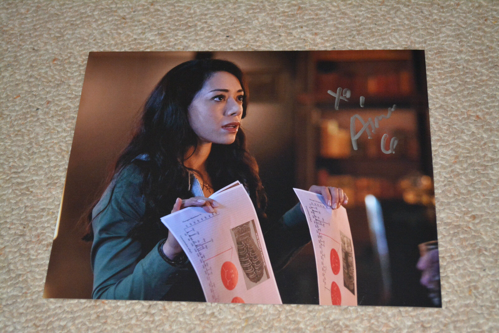 AIMEE GARCIA signed autograph In Person 8x10 (20x25 cm) LUCIFER