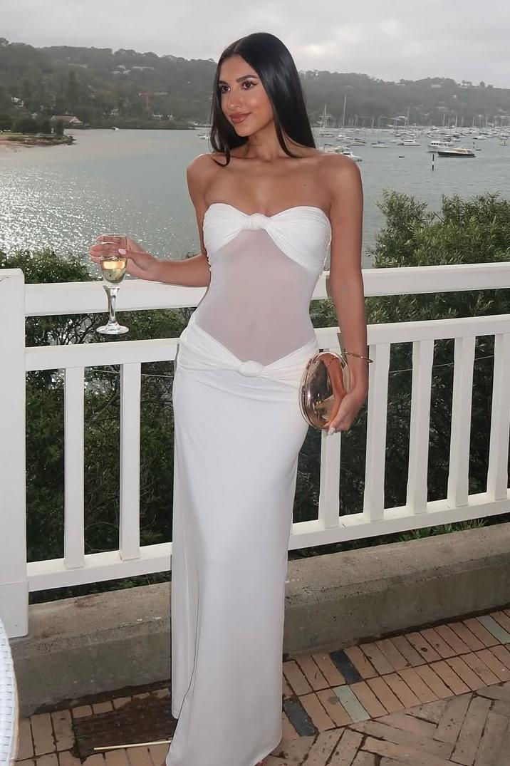 Lvs&Broner White Strapless Sleeveless Long Mermaid Prom Dress With Pleated
