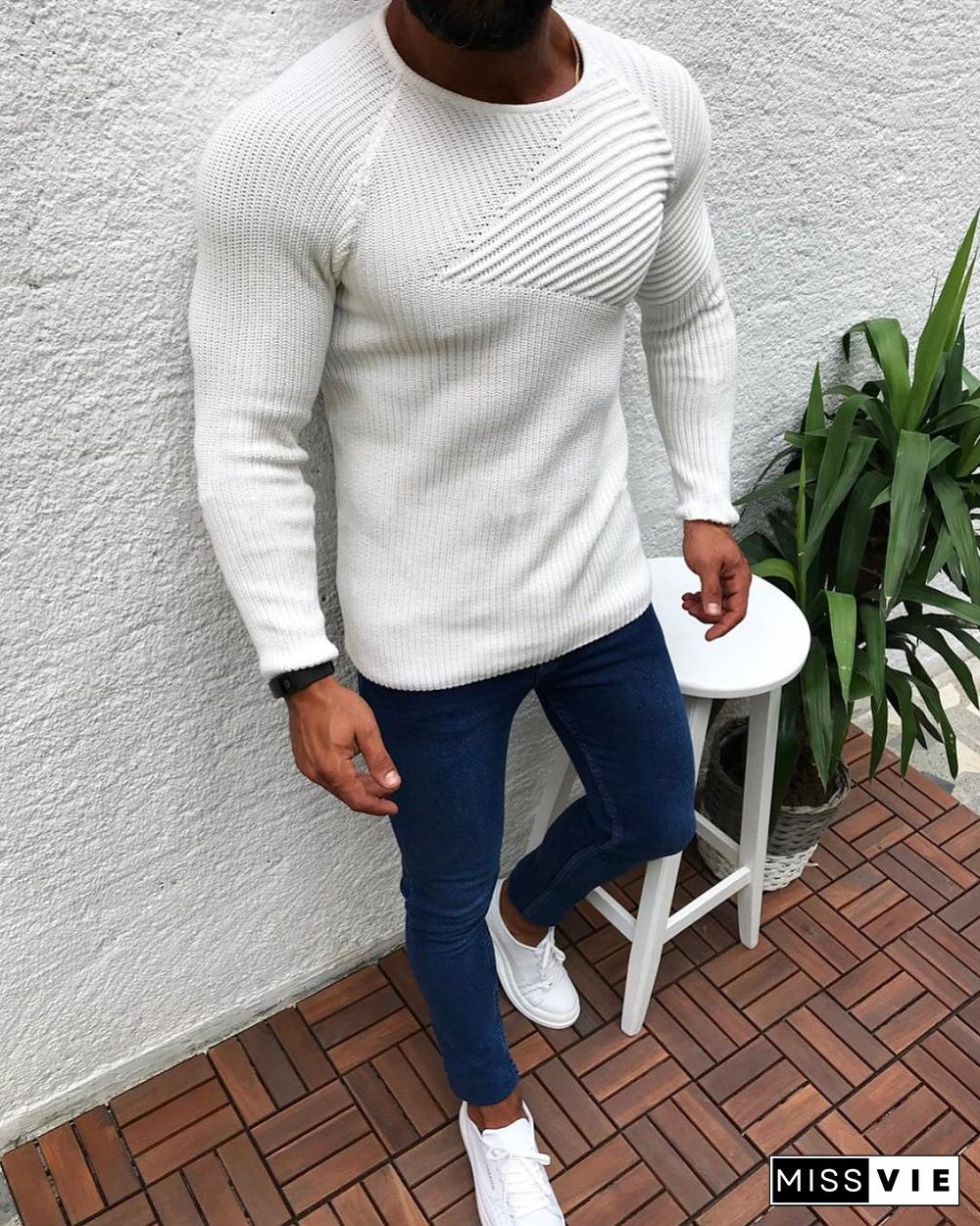 Autumn and Winter Slim Fitting Long Sleeve Round Neck Pullover Sweater Top