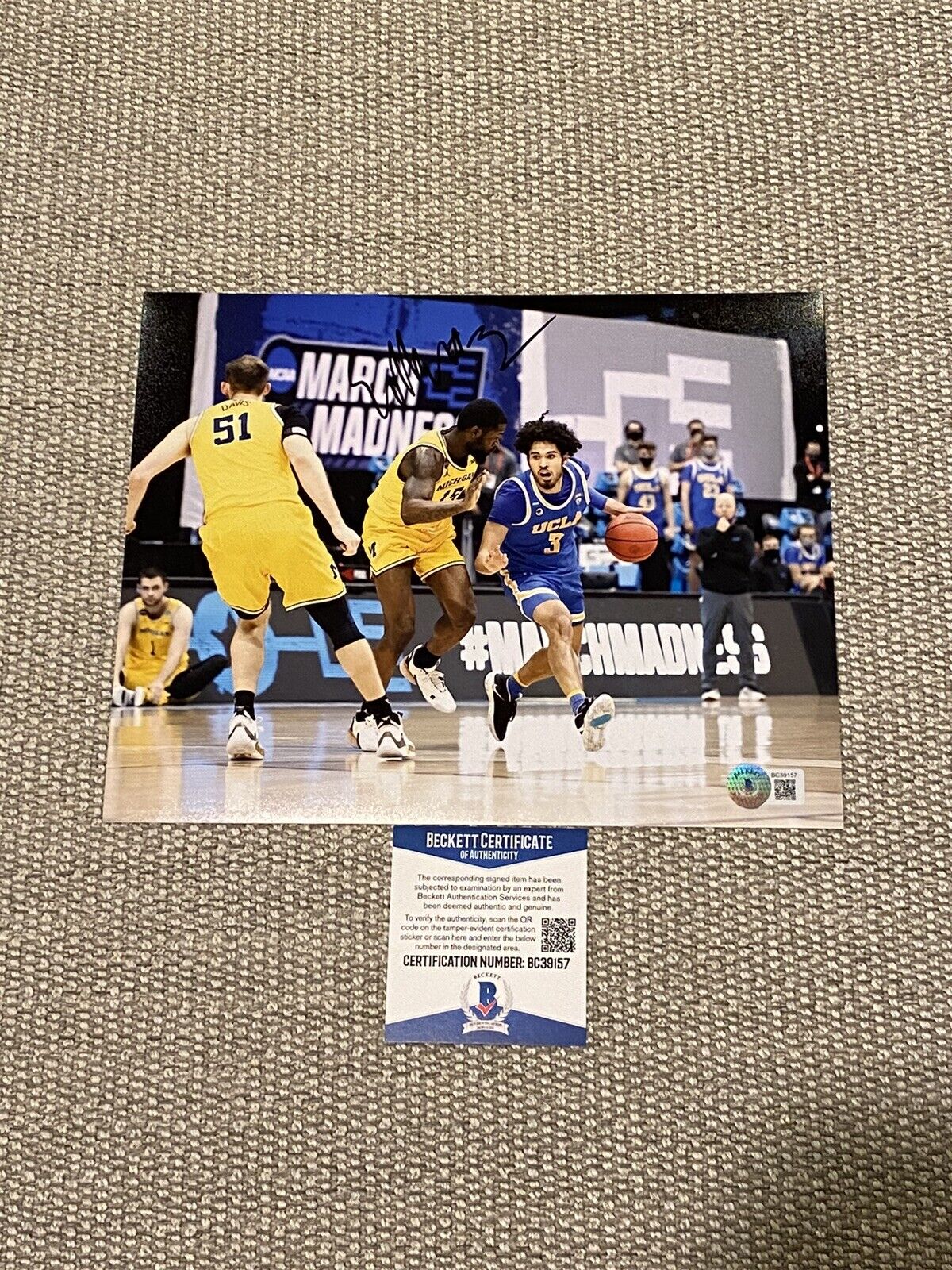 BECKETT COA JOHNNY JUZANG Signed Autographed UCLA Bruins Basketball 8x10 Photo Poster painting