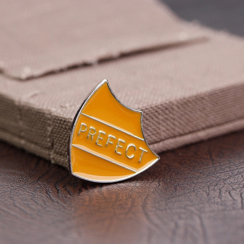 Cartoon Style Minimalist Streetwear Pin Letter Alloy Stamping Stoving Varnish Plating Unisex Brooches Collar Pin