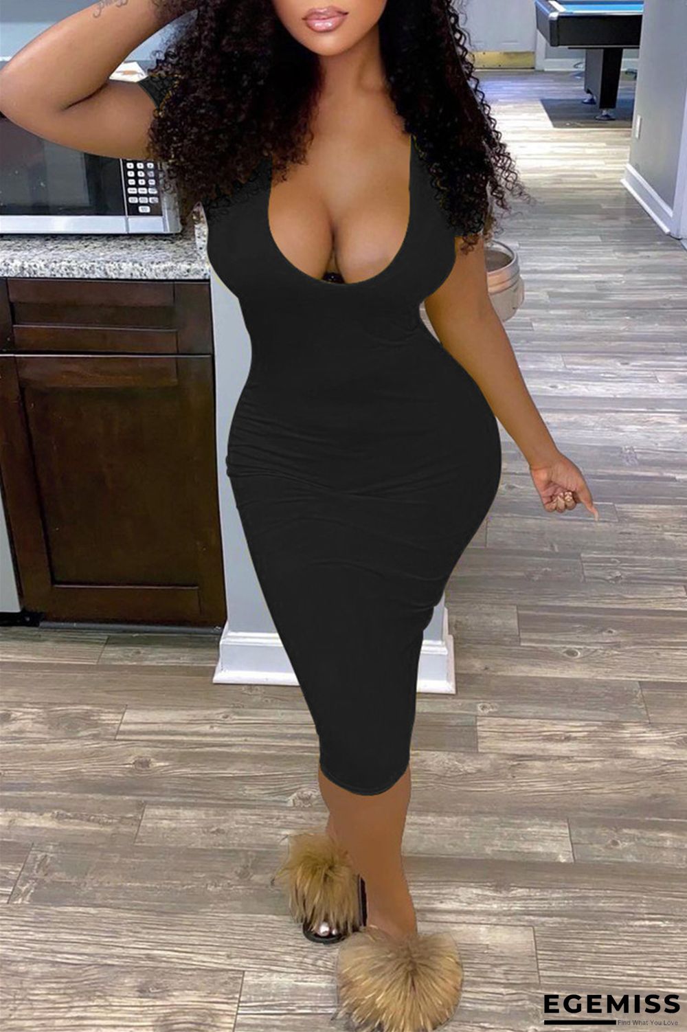 Black Fashion Sexy Solid Basic V Neck Short Sleeve Dress | EGEMISS