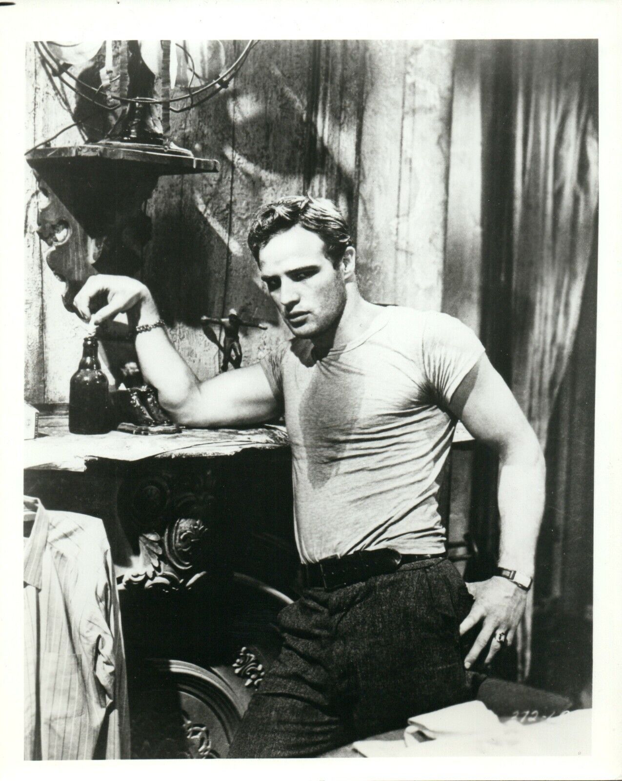 MARLON BRANDO Actor ON THE WATERFRONT Movie 8x10 Promo Press News Photo Poster painting