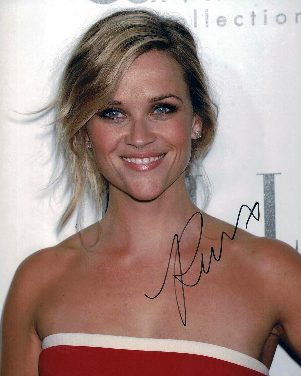 Reese WITHERSPOON Signed Autograph 10x8 Photo Poster painting AFTAL COA Legally Blonde Actress