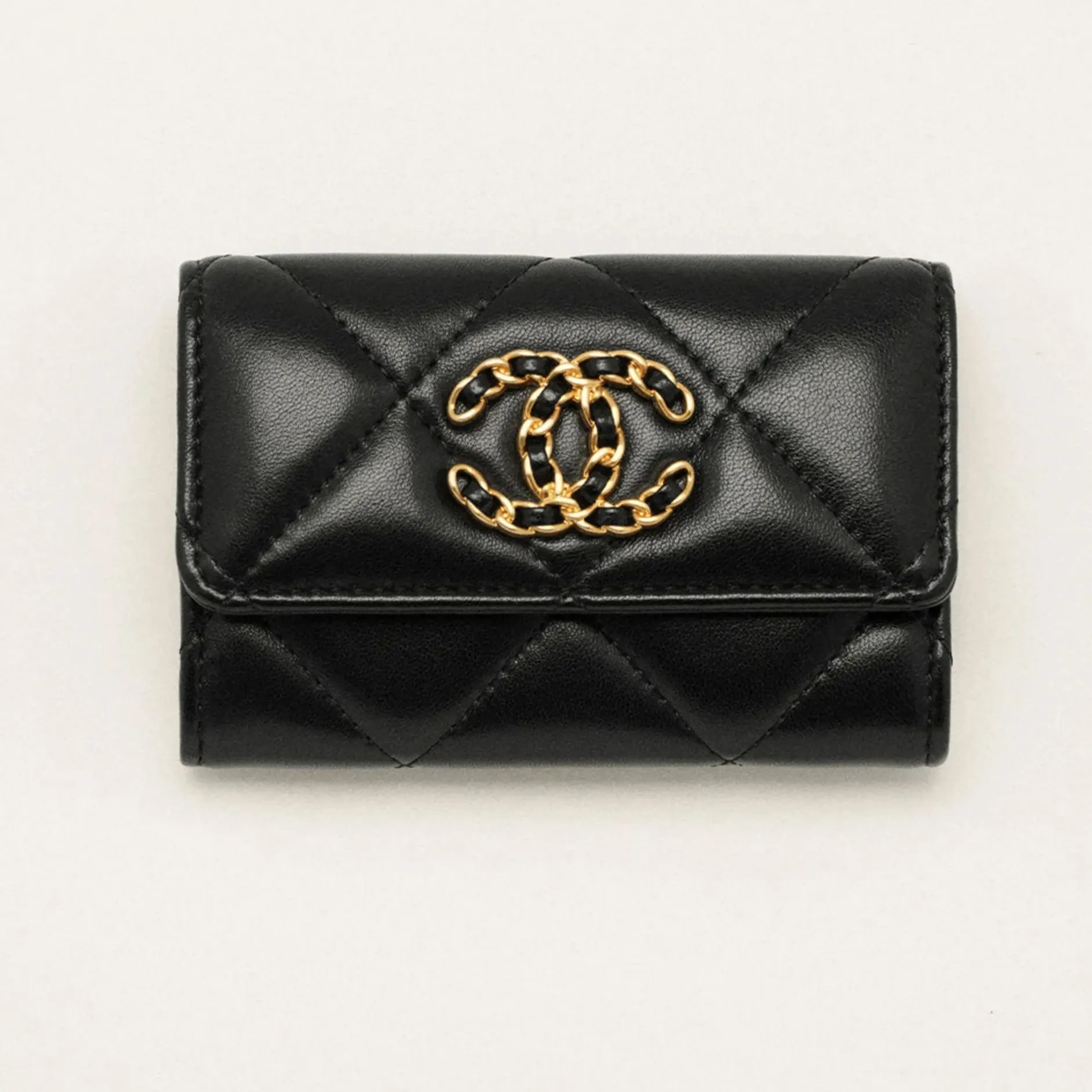 19 Flap Card Holder