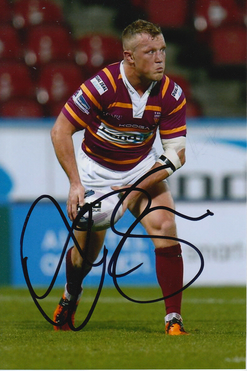 HUDDERSFIELD GIANTS HAND SIGNED LUKE ROBINSON 6X4 Photo Poster painting 1.