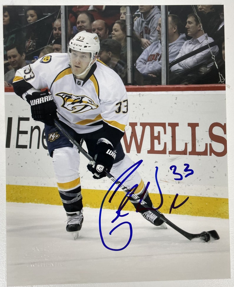 Colin Wilson Signed Autographed Glossy 8x10 Photo Poster painting Nashville Predators - COA Matching Holograms