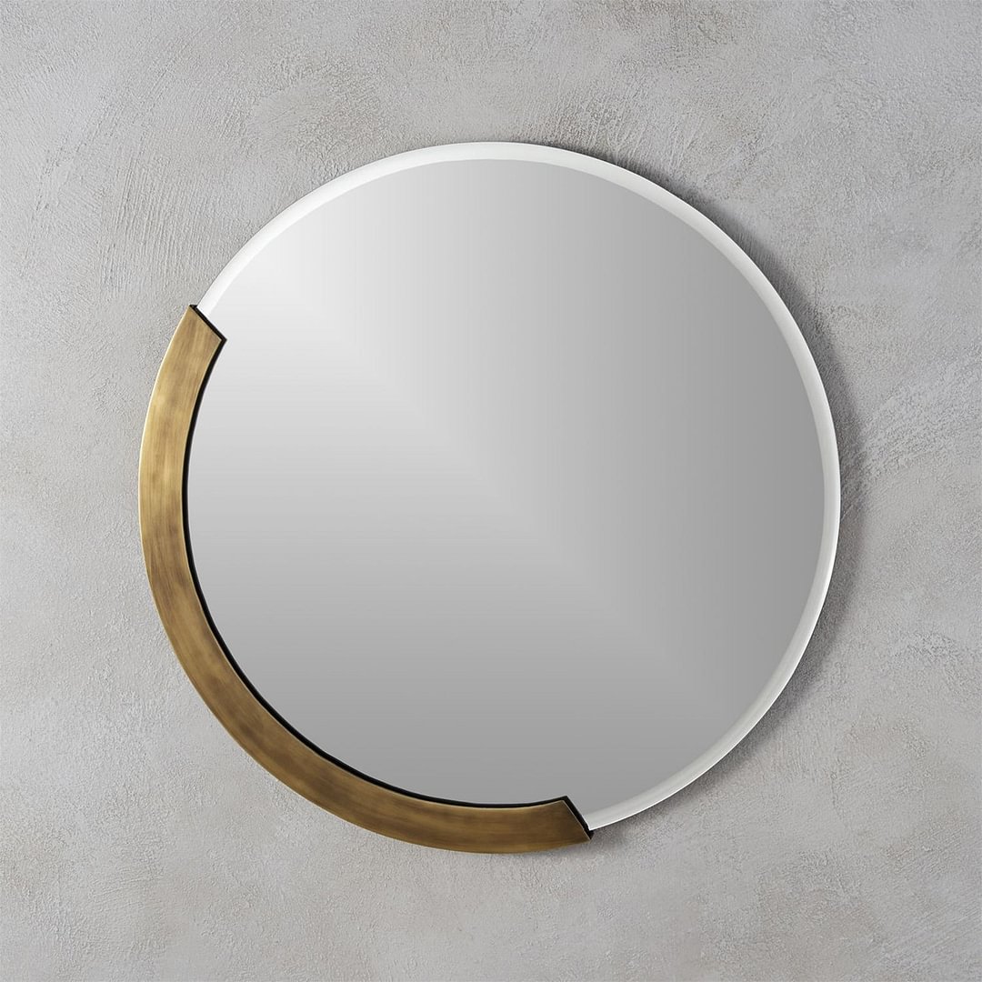 Garda Mirror