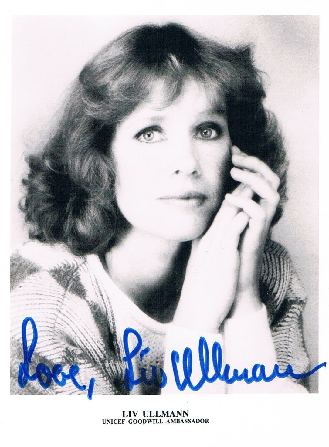 Liv Ullmann autograph signed 3.5x5.5