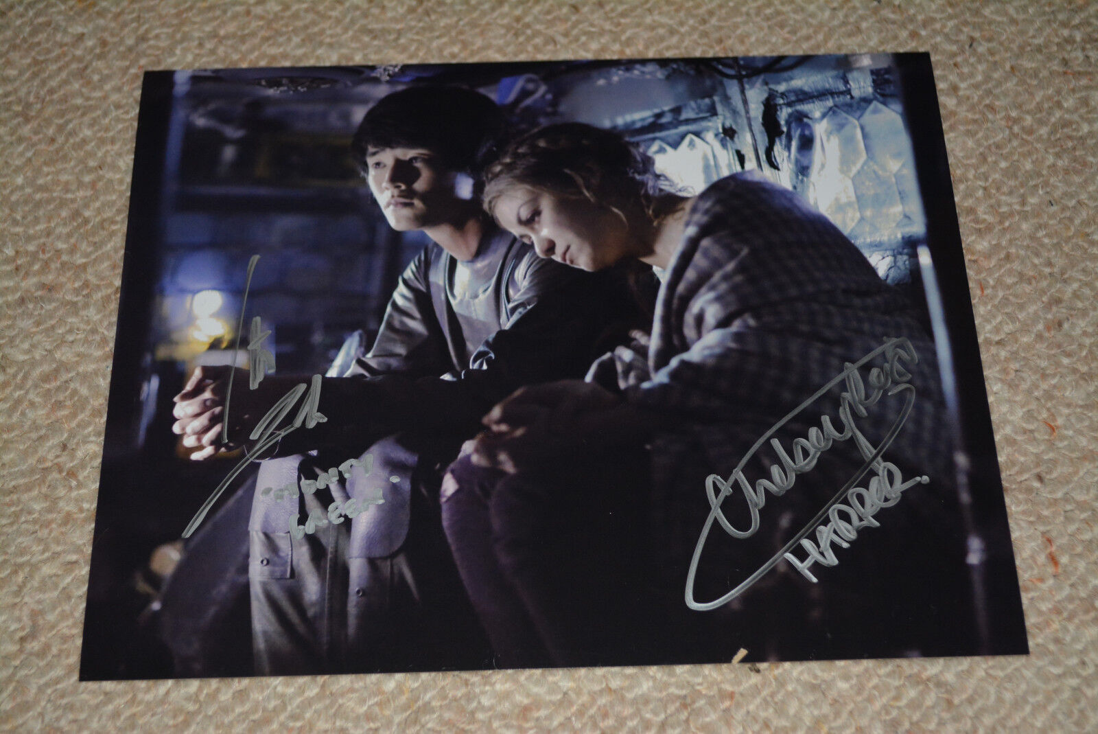 CHELSEY REIST & CHRISTOPHER LARKIN signed autograph In Person 8x10 The 100